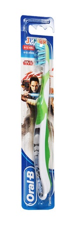Oral B Man Star Wars Spazzolino 6-12 Anni  - 1